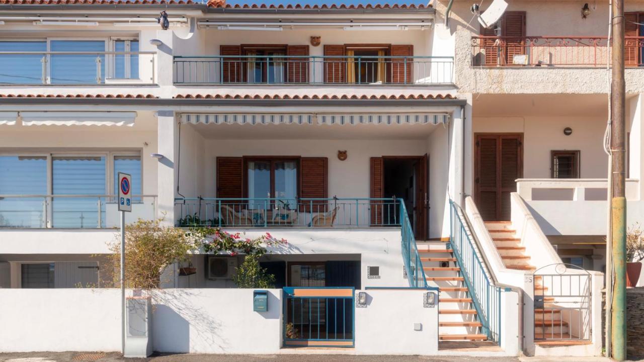 Apartamento Welcomely - Terrace By The Sea - Cala Gonone Dorgali Exterior foto